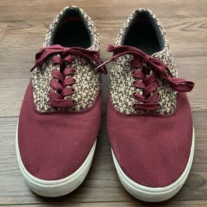 Bucketfeet Burgundy & Tan Artist Sneakers (Women’s 10)
